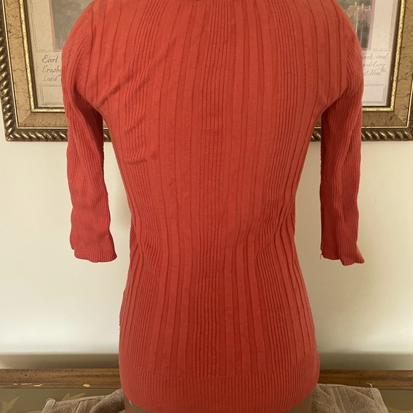 Fitted sweater. 3/$25 - Picture 2 of 5